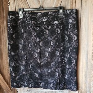 Relativity Ladies Lace Skirt